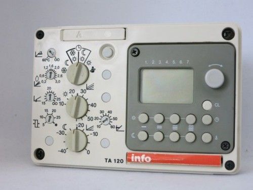 Junkers TA 120A heating controller with digital timer